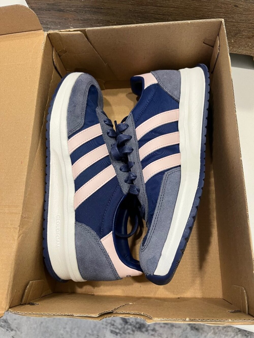 Adidas Run 70s 2.0 Size 8.5 Blue and Pink